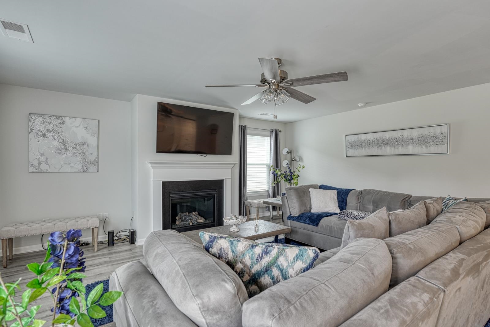 454 Grantham Court Property Photo 25