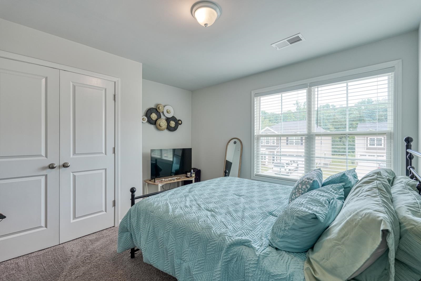 454 Grantham Court Property Photo 30