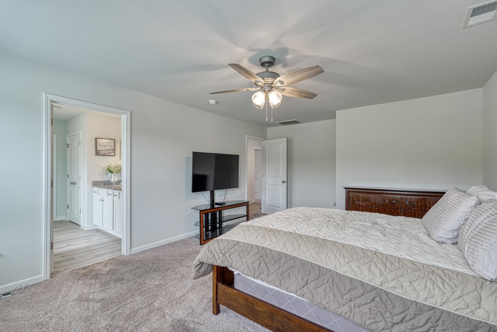 454 Grantham Court Property Photo 38