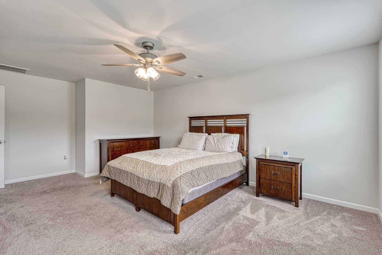 454 Grantham Court Property Photo 40