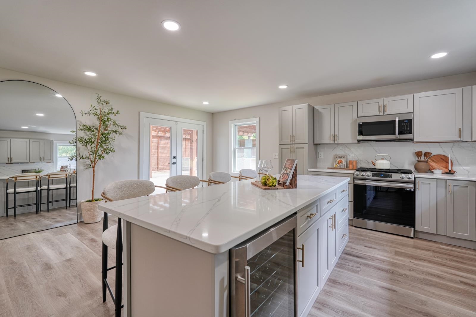 303 Watson Road Property Photo 15