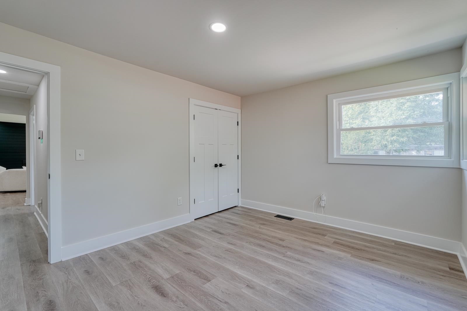 303 Watson Road Property Photo 30