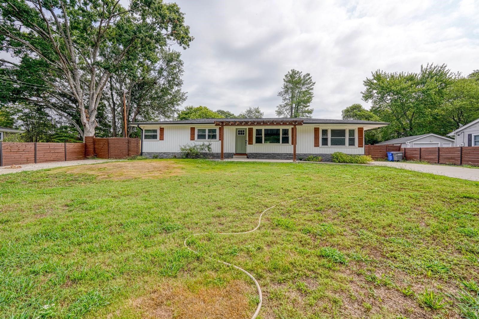 303 Watson Road Property Photo 39
