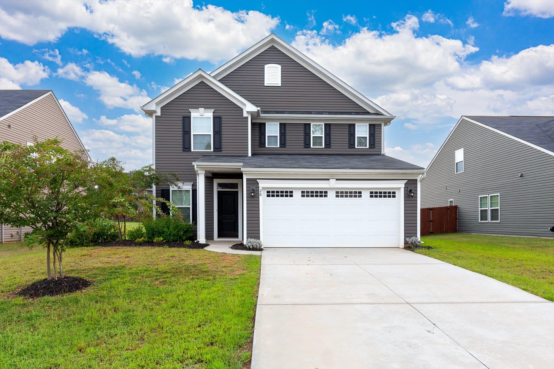 28 Wiltshire Circle Property Photo 1