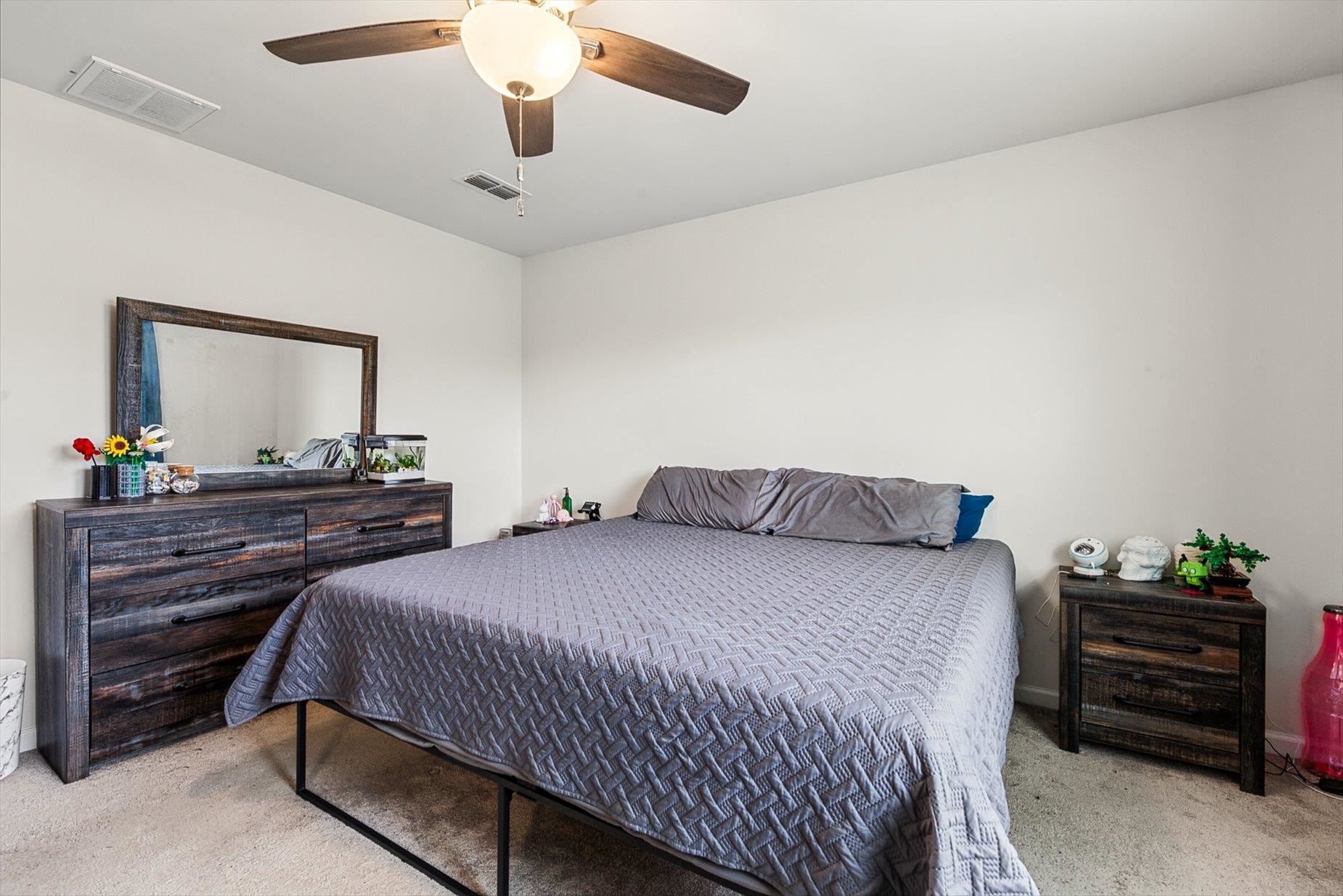 28 Wiltshire Circle Property Photo 18