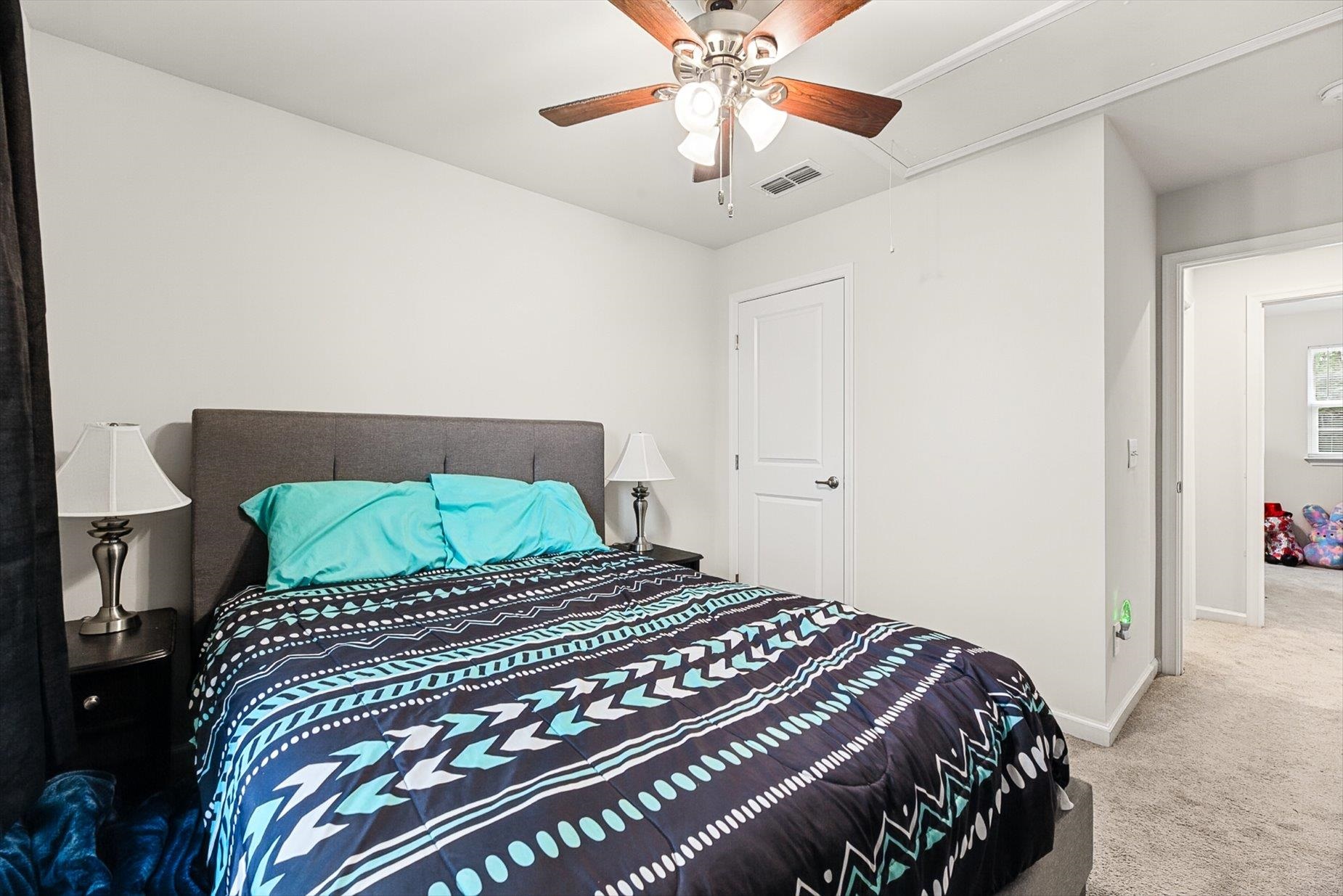 28 Wiltshire Circle Property Photo 25