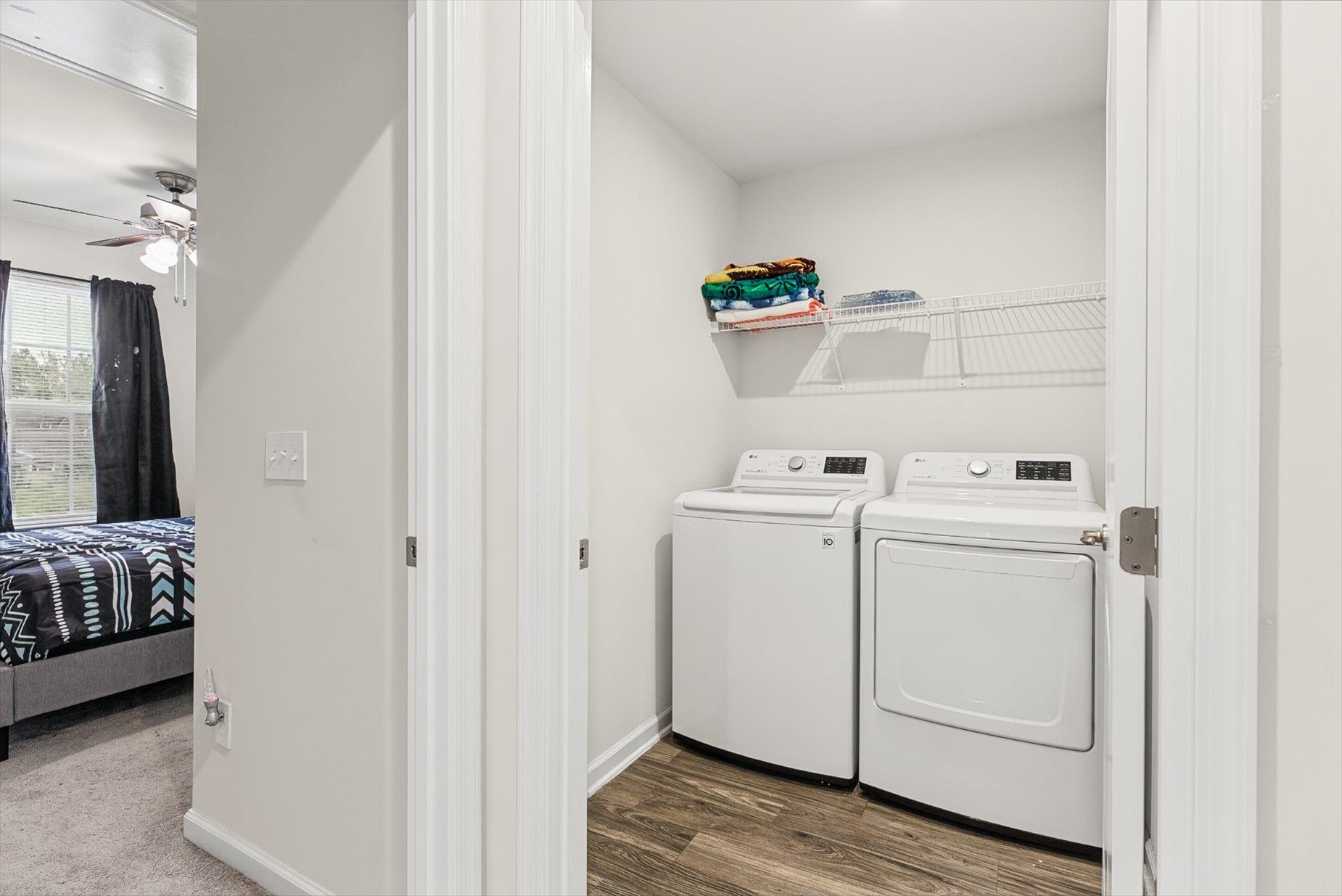 28 Wiltshire Circle Property Photo 27