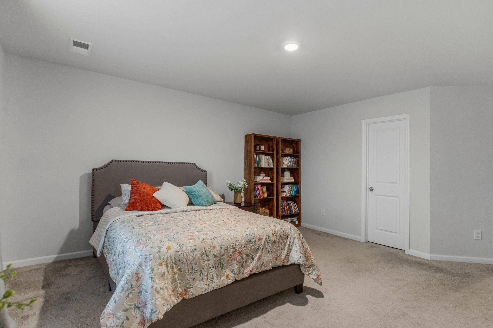 1719 Southwold Lane Property Photo 32