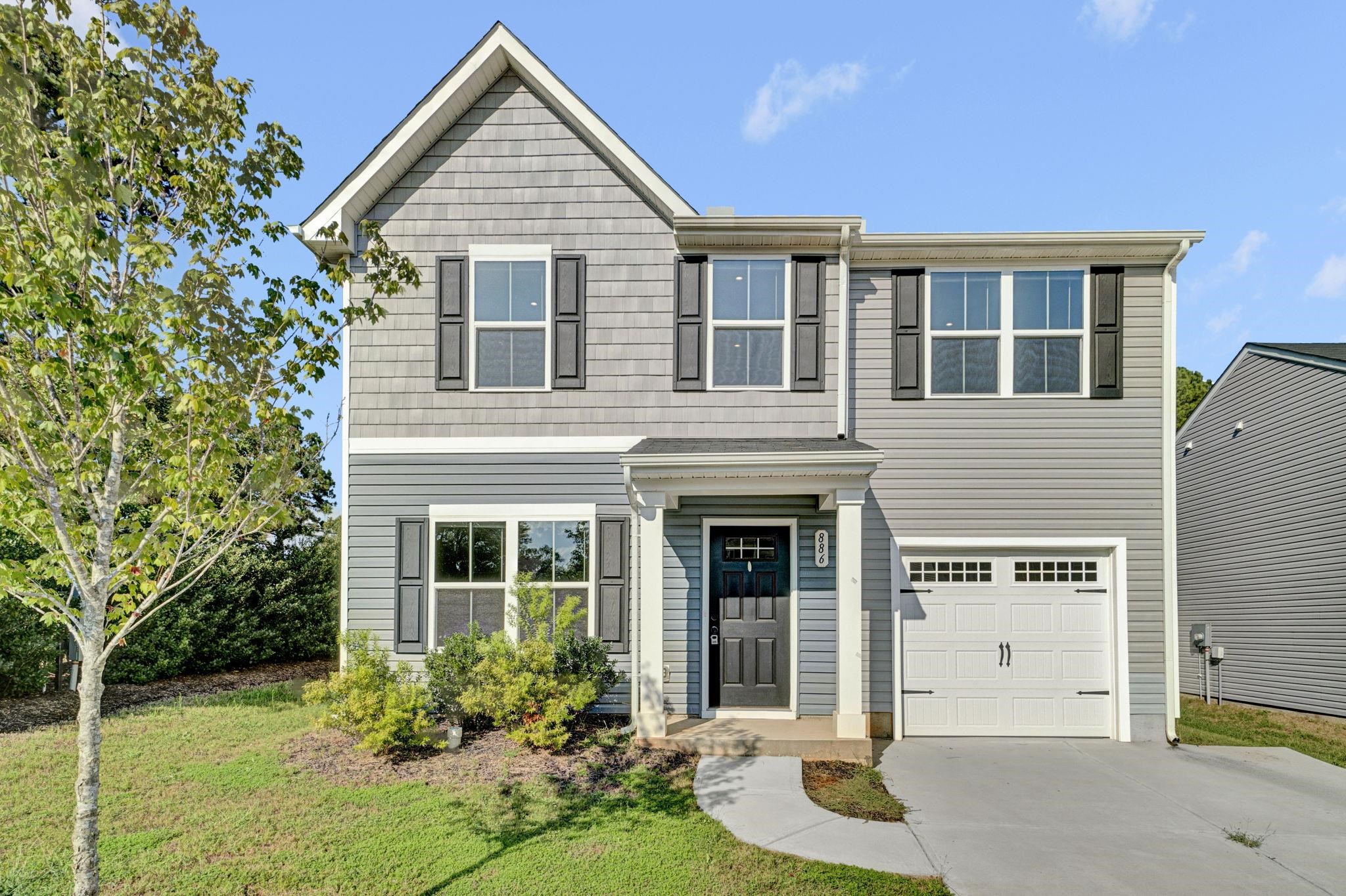886 Cranbrook Drive Property Photo 1