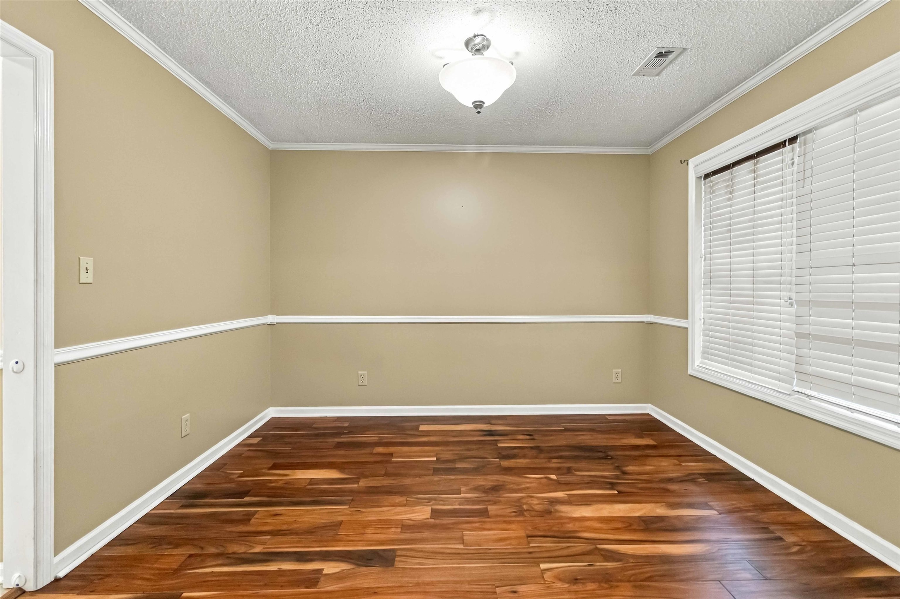 125 Woodcreek Drive Property Photo 19