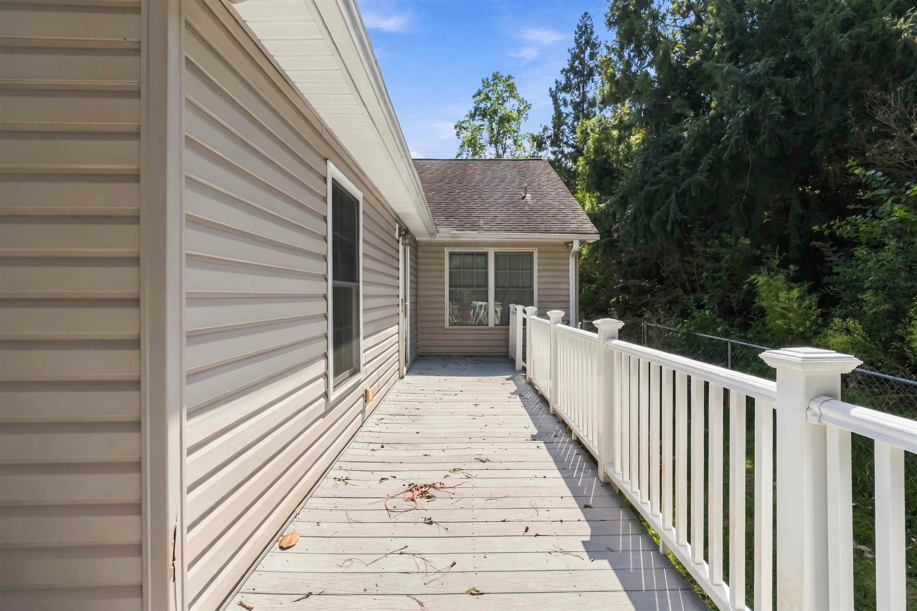 125 Woodcreek Drive Property Photo 32