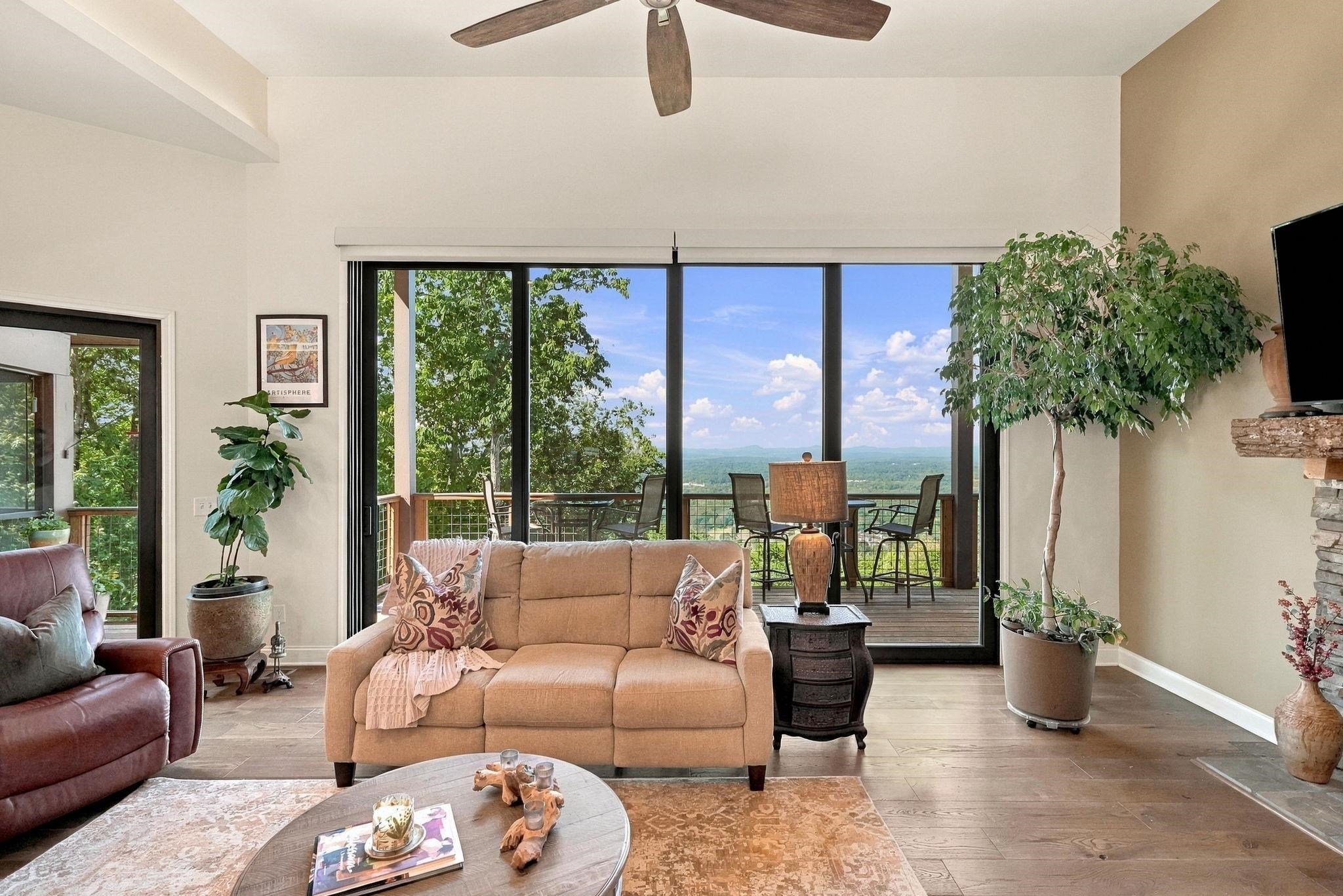 1133 Altamont Road Property Photo 10