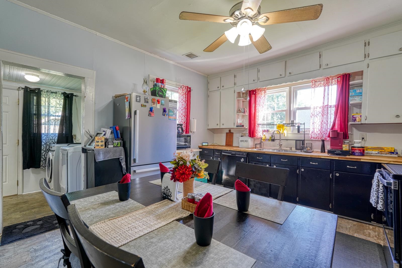 15 3rd Street Property Photo 9