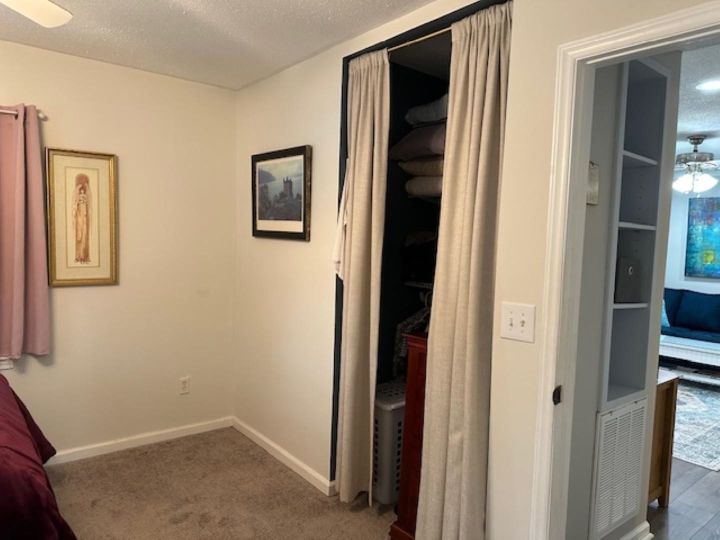 1095 E Prince Road Property Photo 9