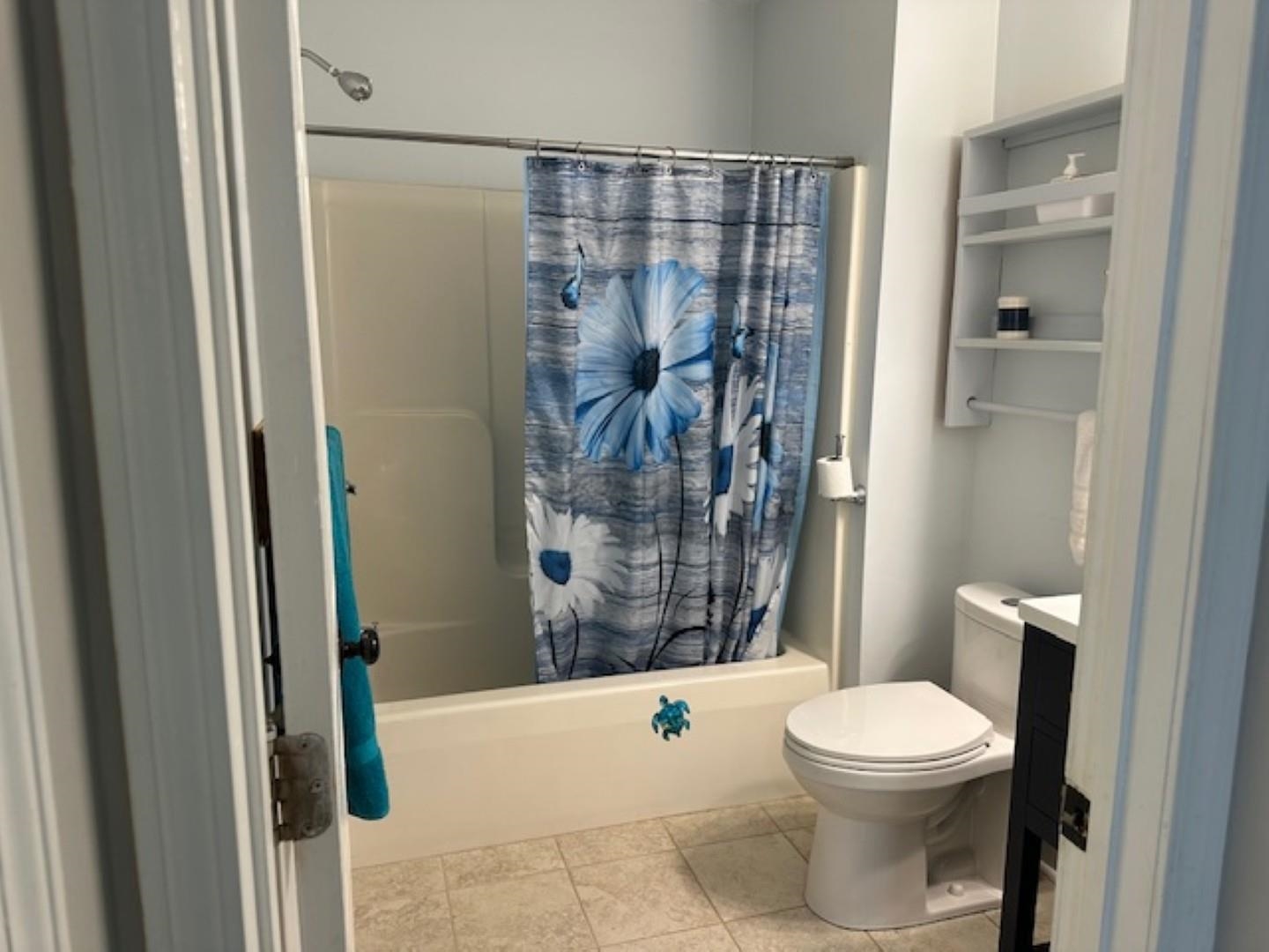 1095 E Prince Road Property Photo 21
