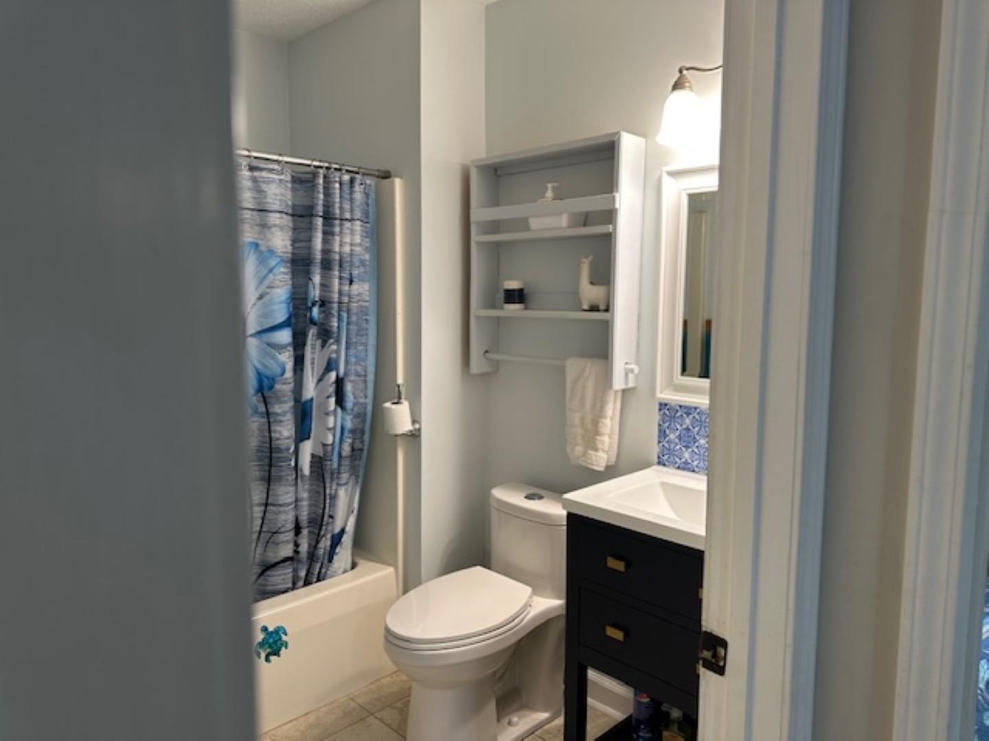 1095 E Prince Road Property Photo 22