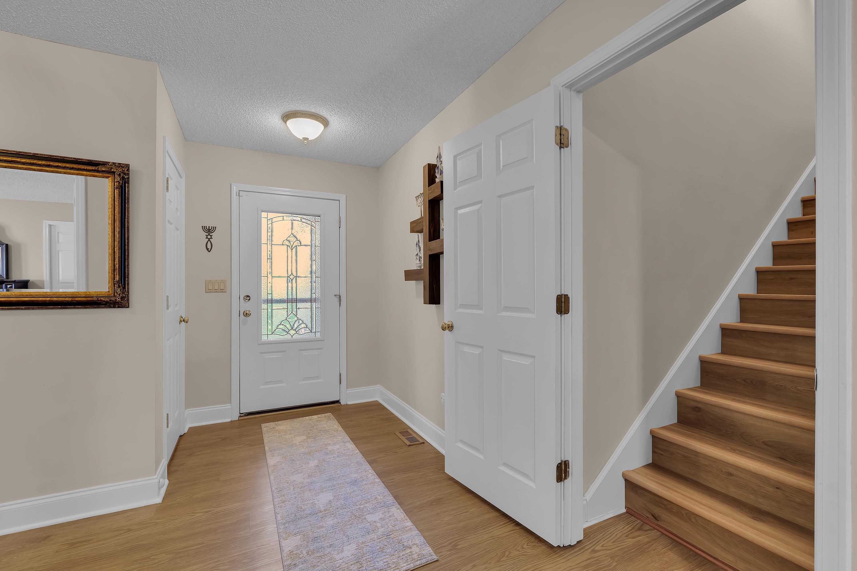 532 Dominion Way Property Photo 4