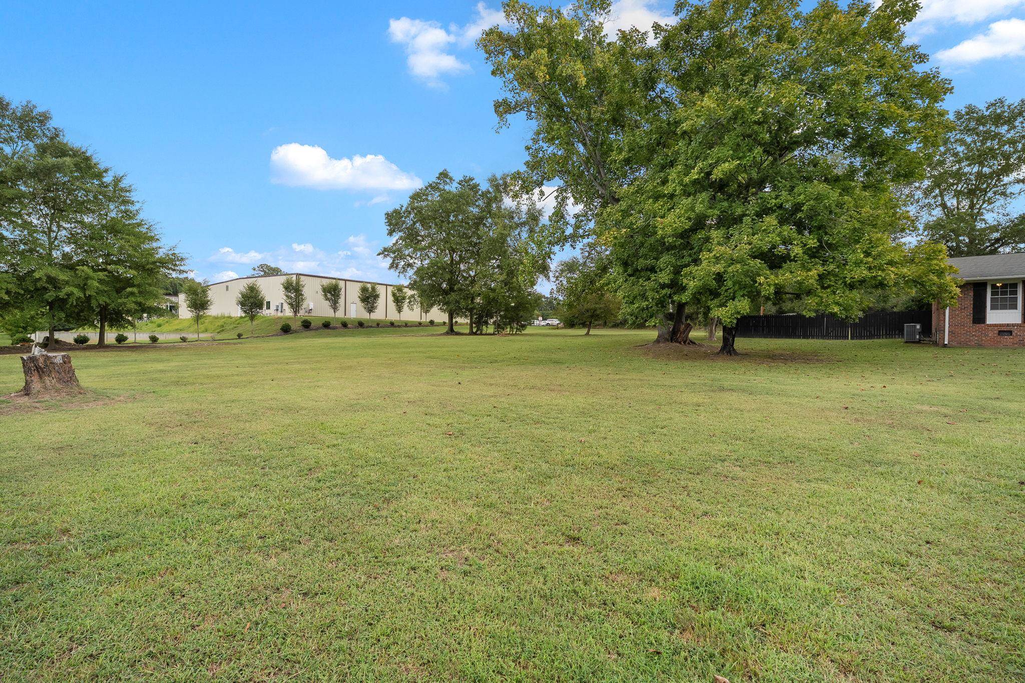 300 N Green Street Property Photo 6