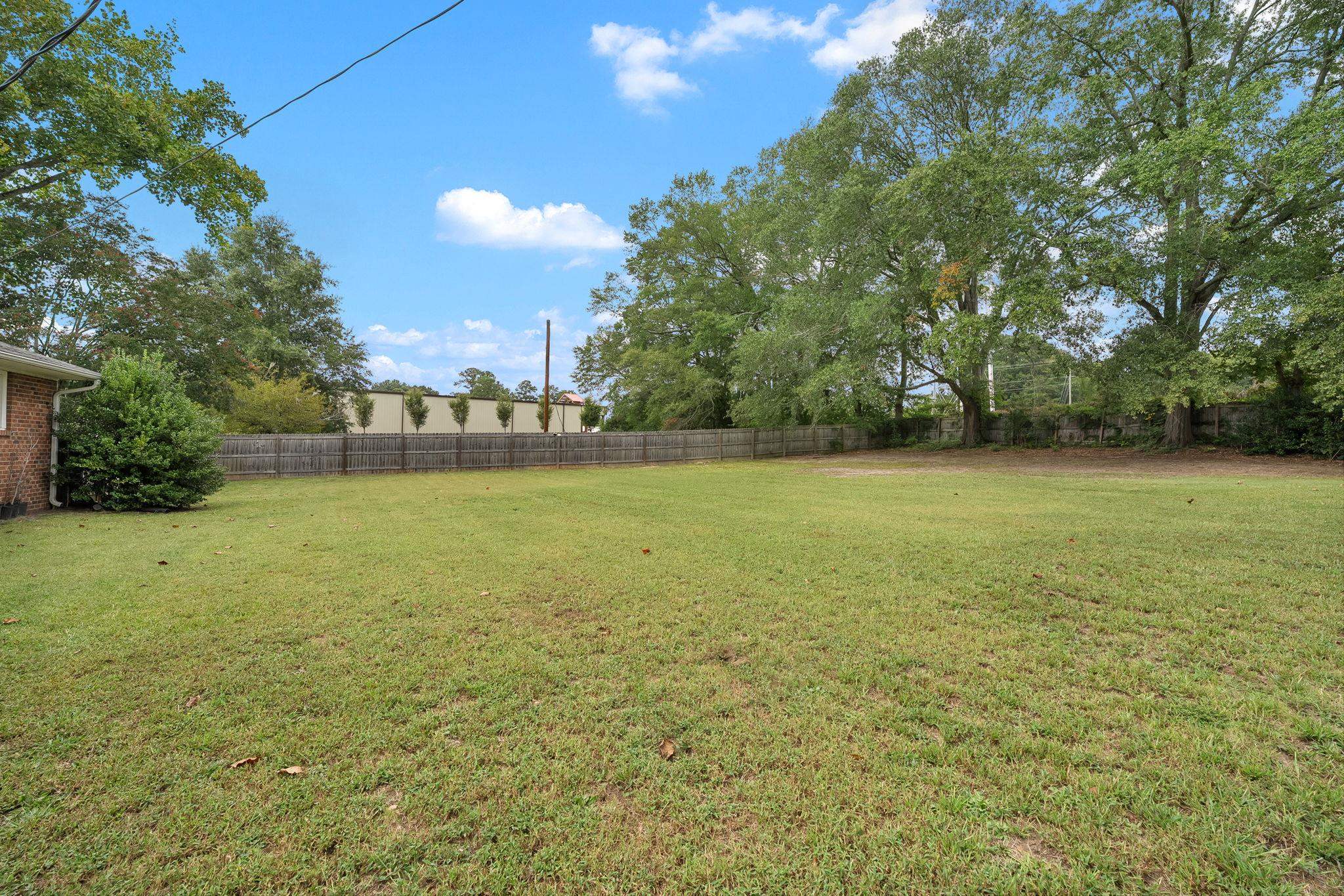 300 N Green Street Property Photo 37