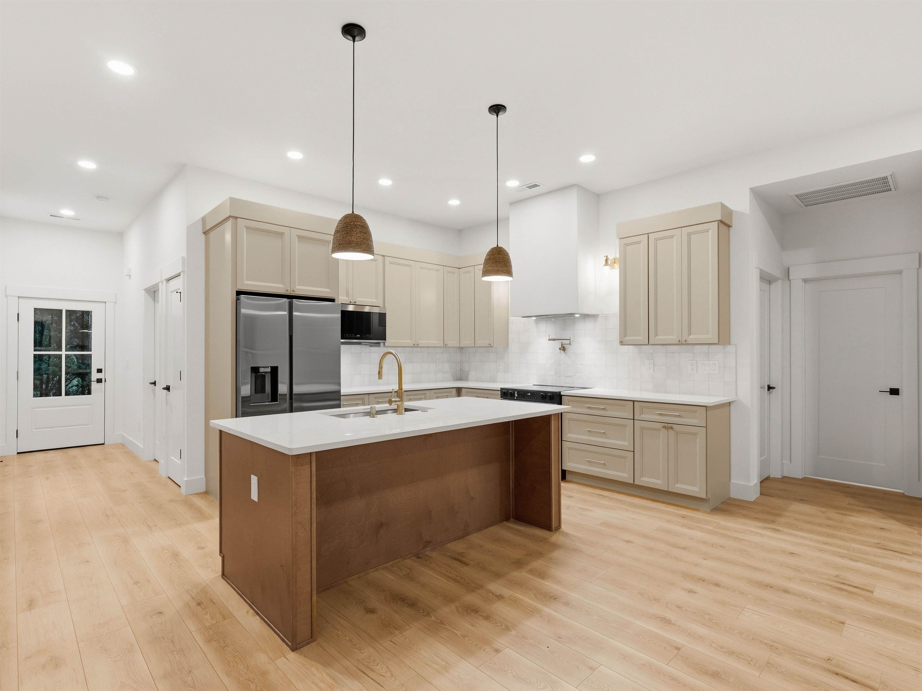 110 Preston Way Property Photo 12