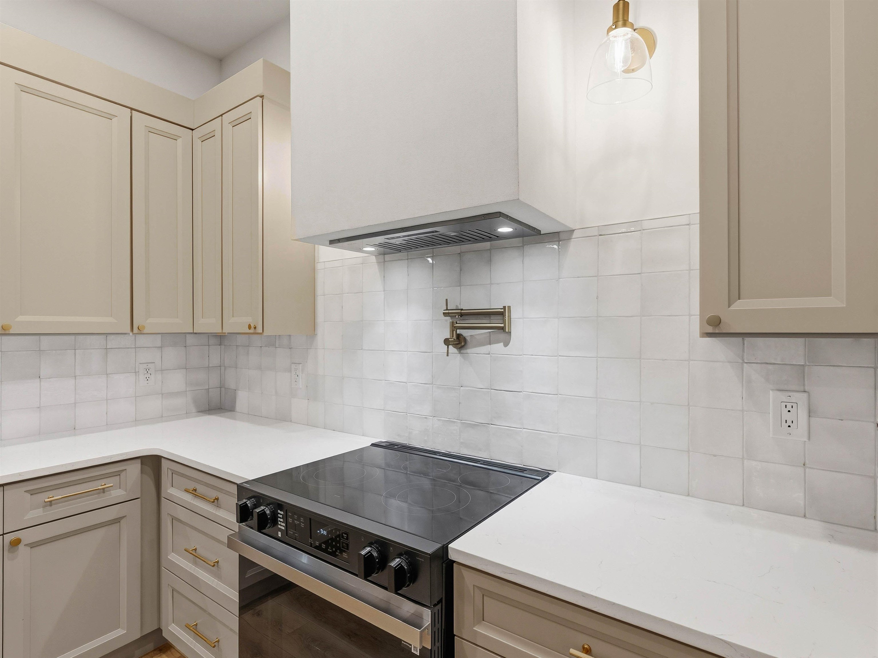 110 Preston Way Property Photo 18