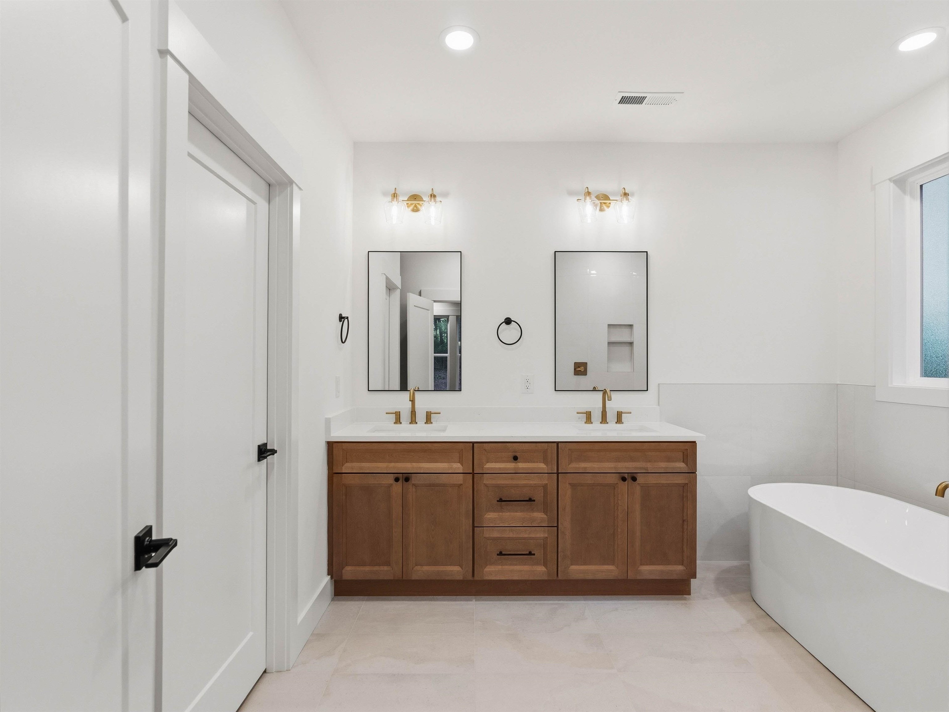 110 Preston Way Property Photo 32