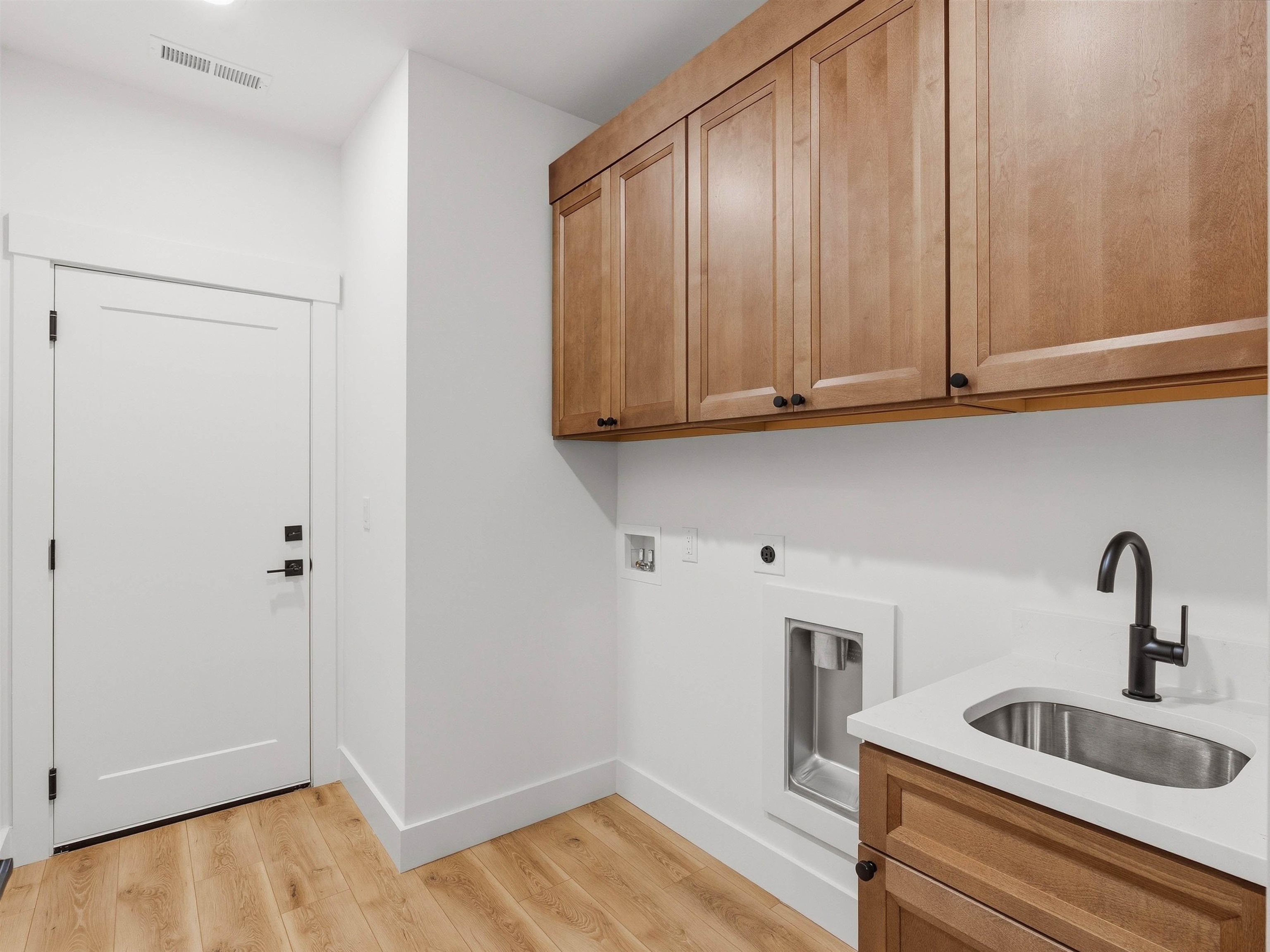 110 Preston Way Property Photo 41