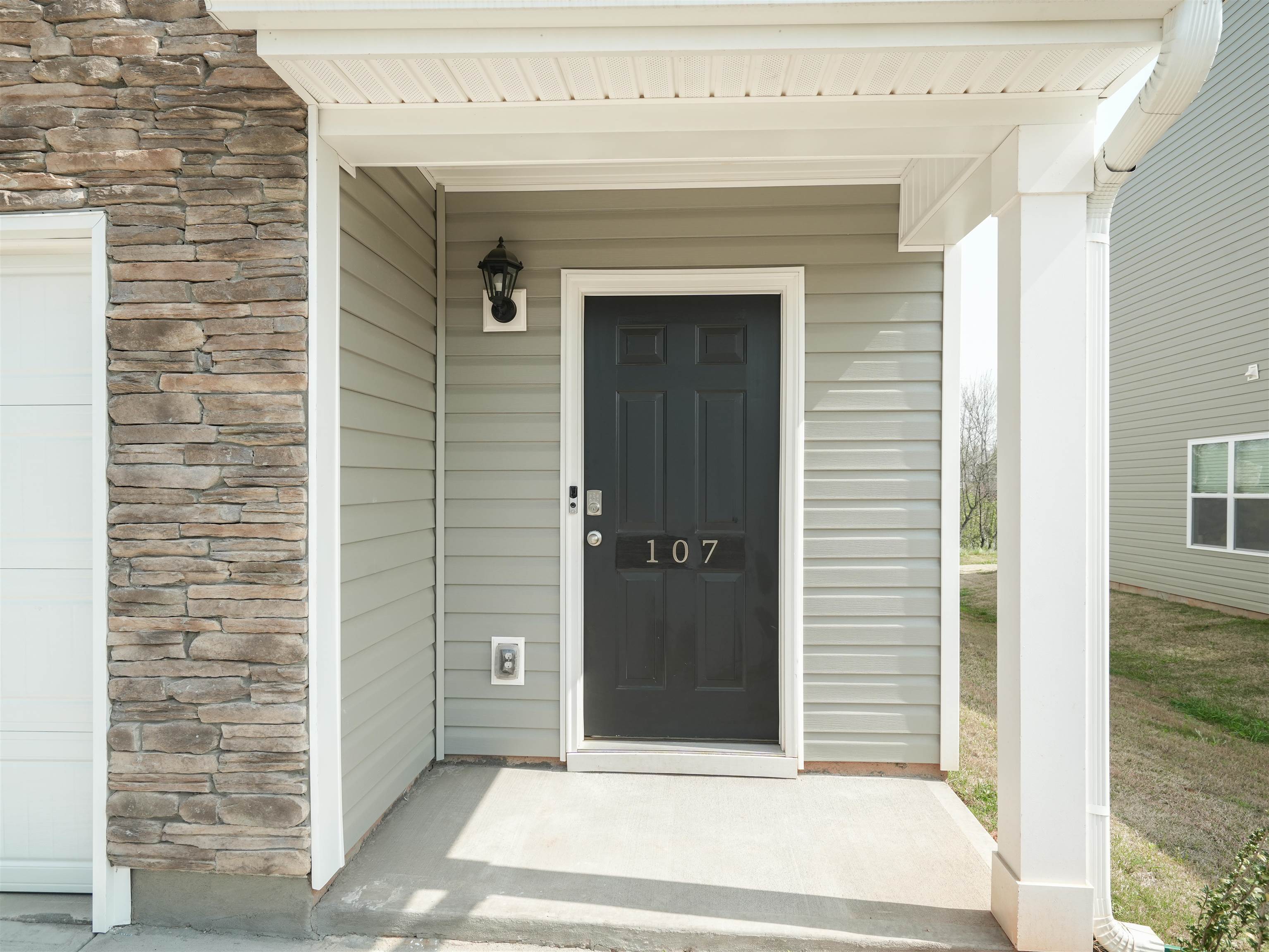 107 Sunriff Court Property Photo 2