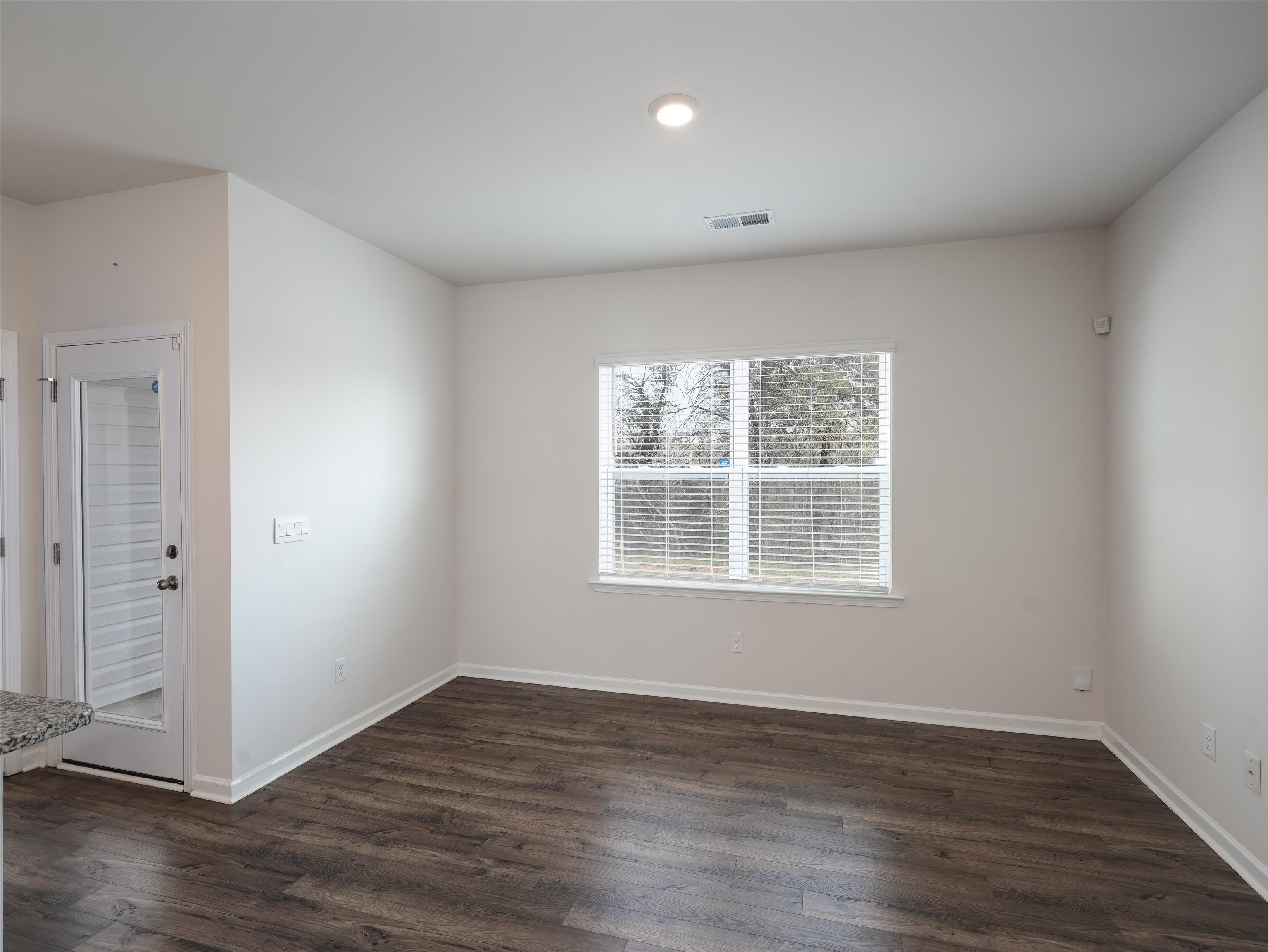 107 Sunriff Court Property Photo 6
