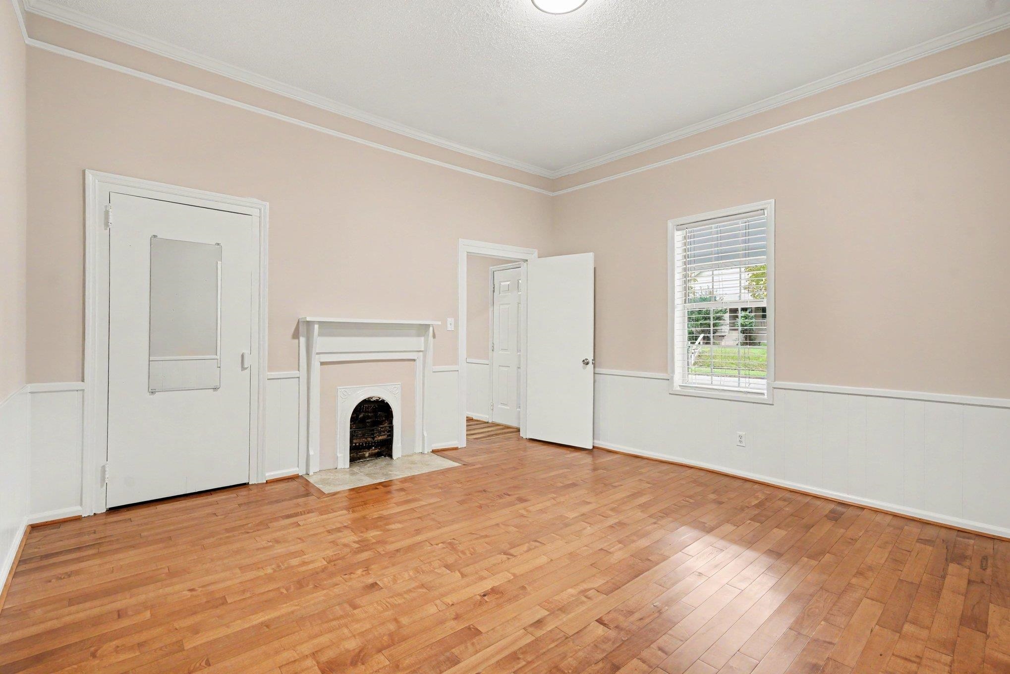 709 Maywood Street Property Photo 10