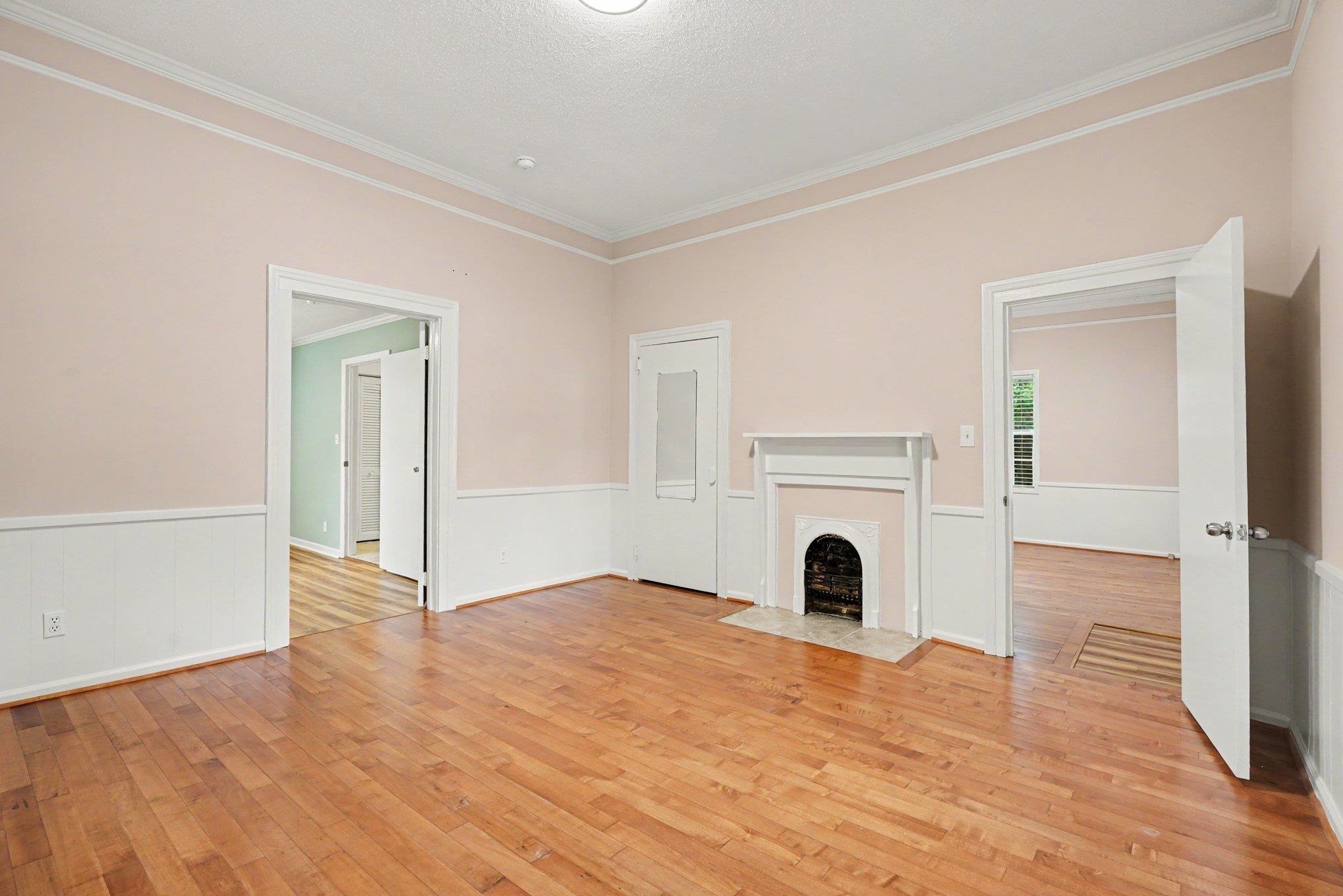 709 Maywood Street Property Photo 11