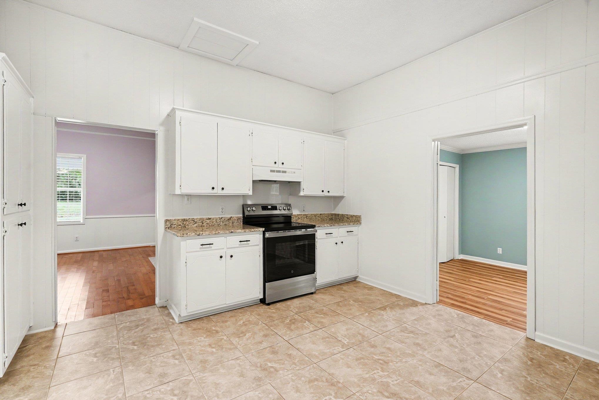 709 Maywood Street Property Photo 16