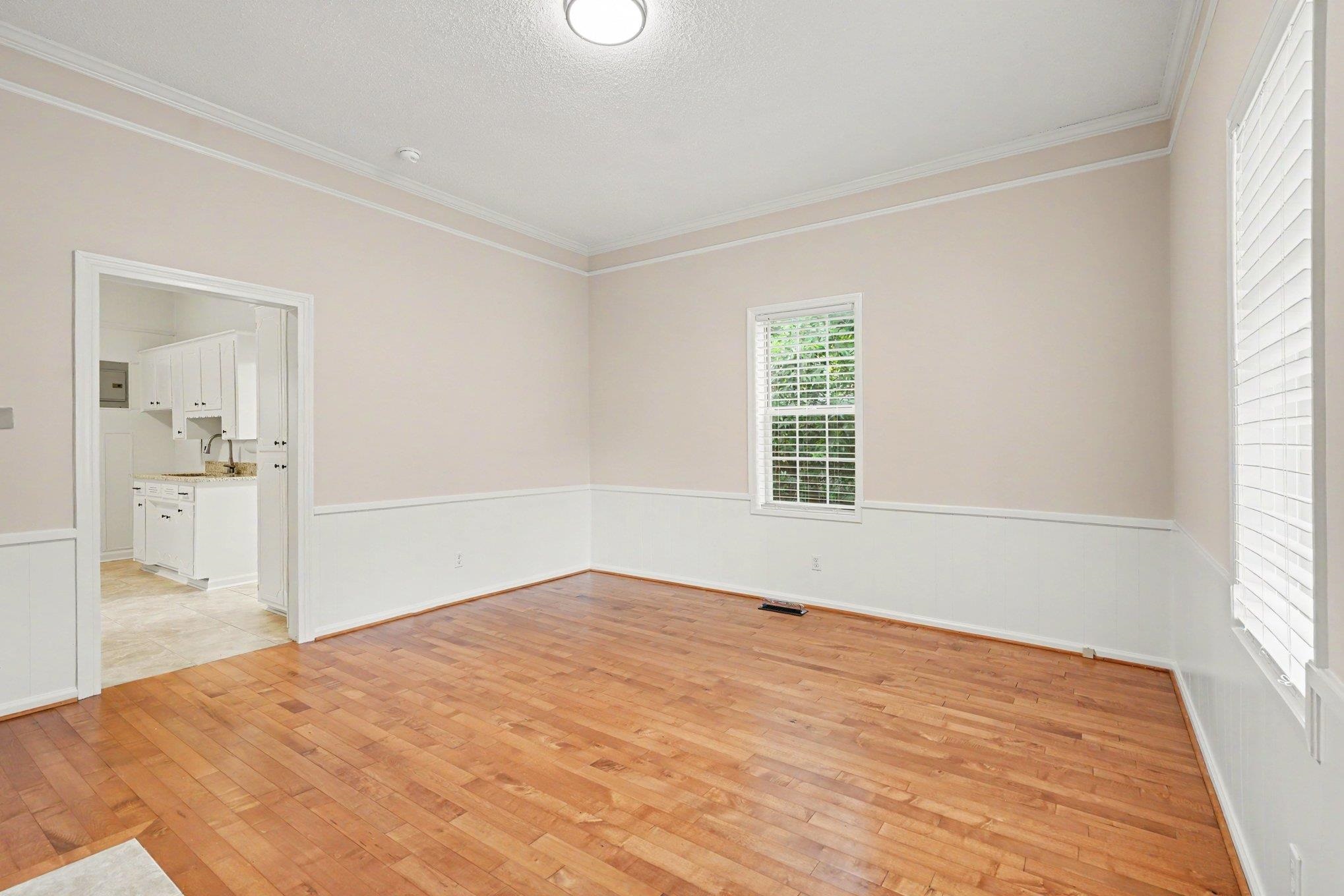 709 Maywood Street Property Photo 20