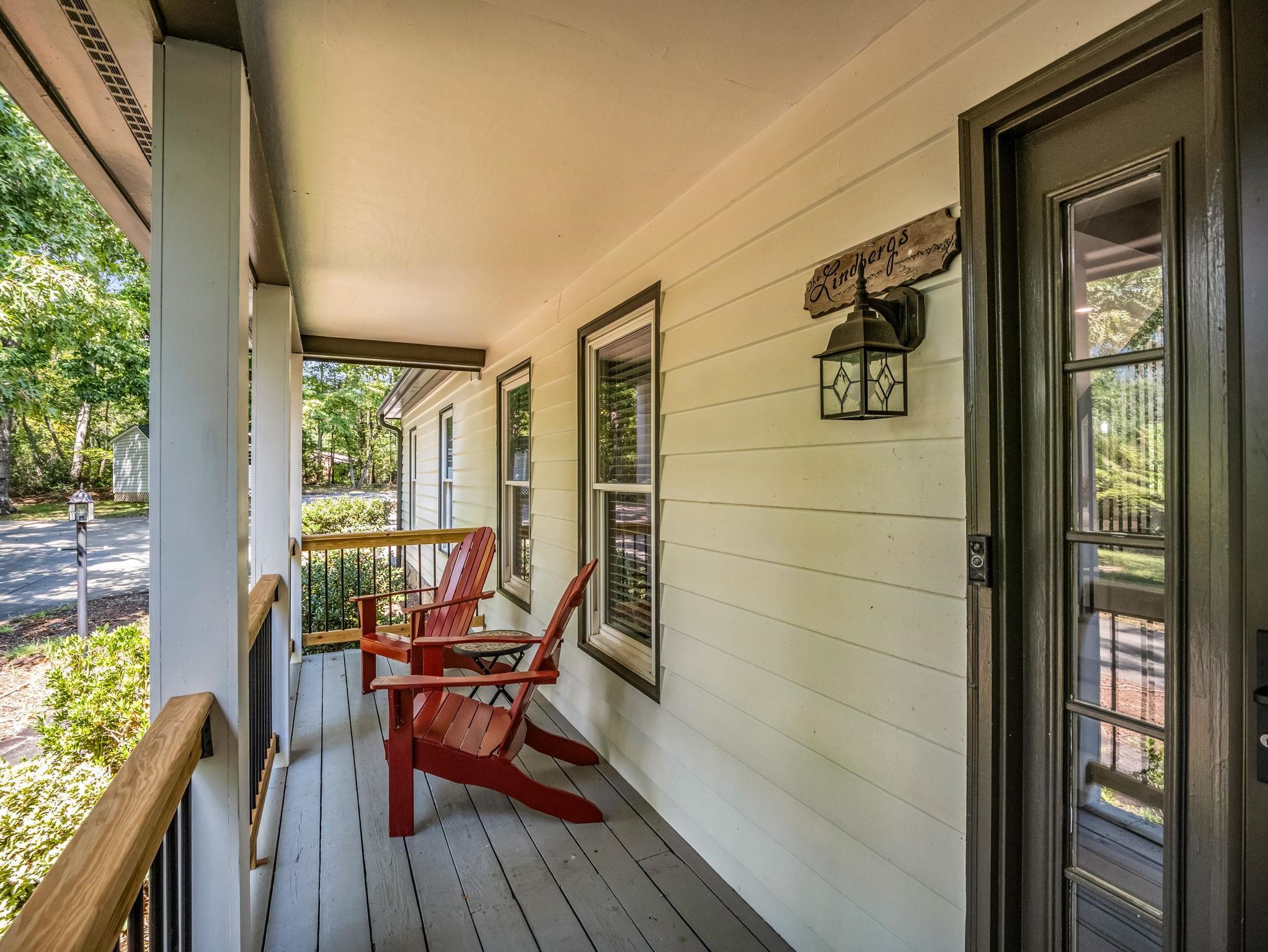 215 Hillcrest Property Photo 4