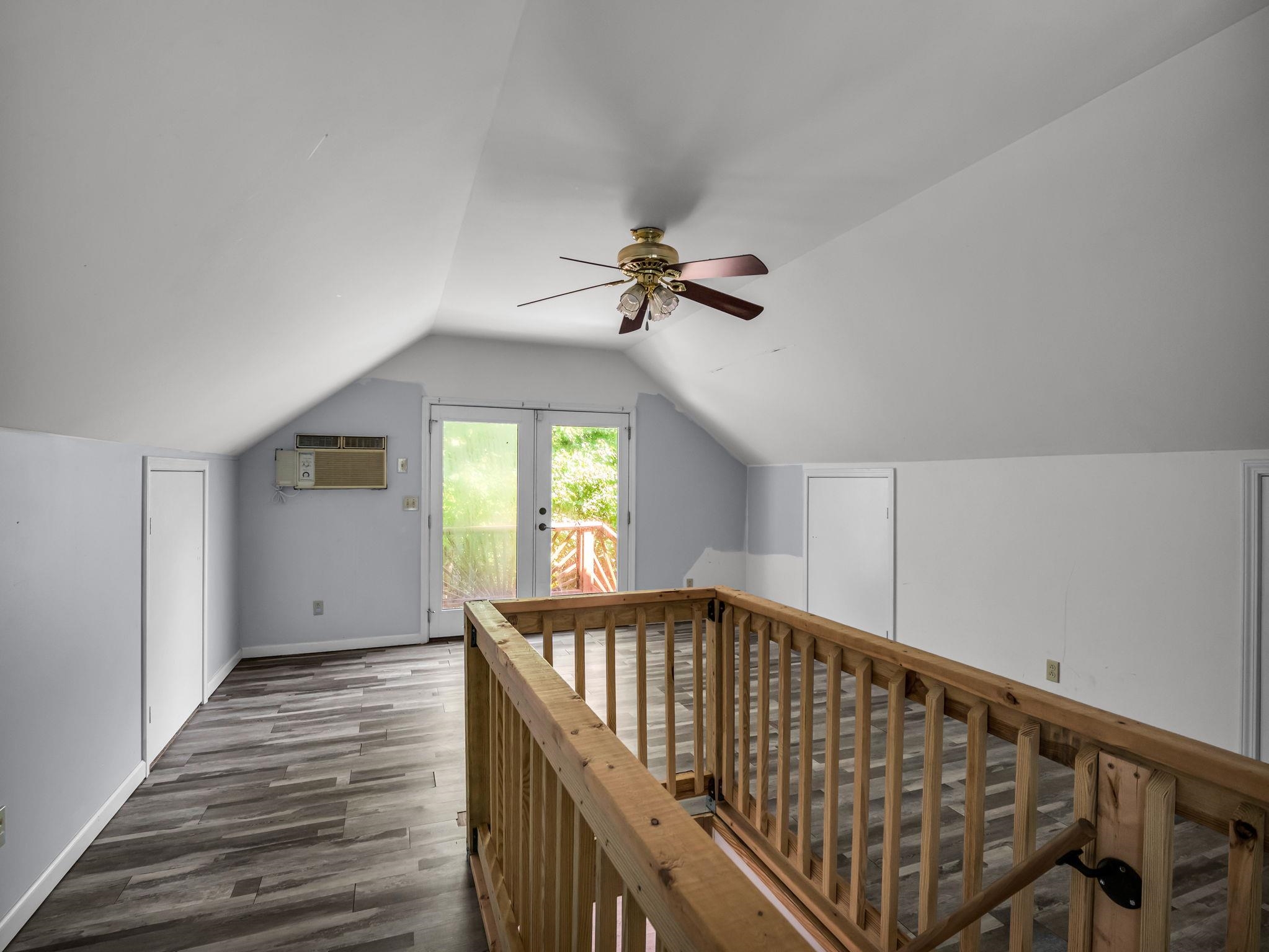215 Hillcrest Property Photo 39