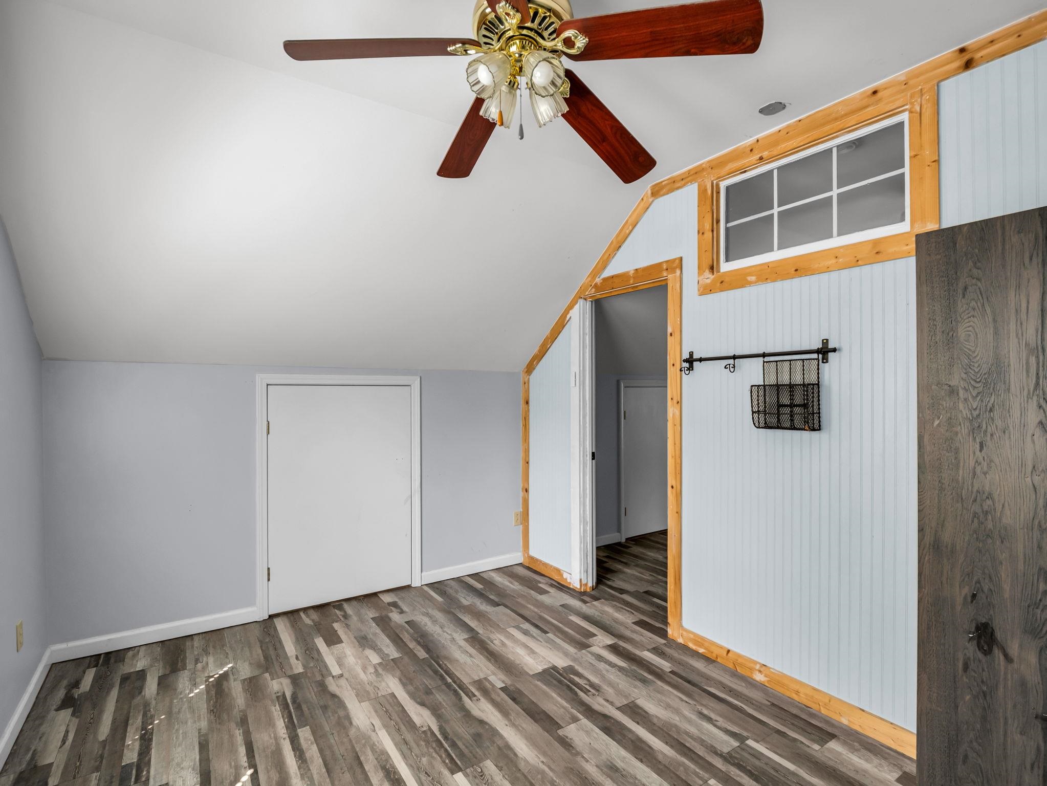 215 Hillcrest Property Photo 43