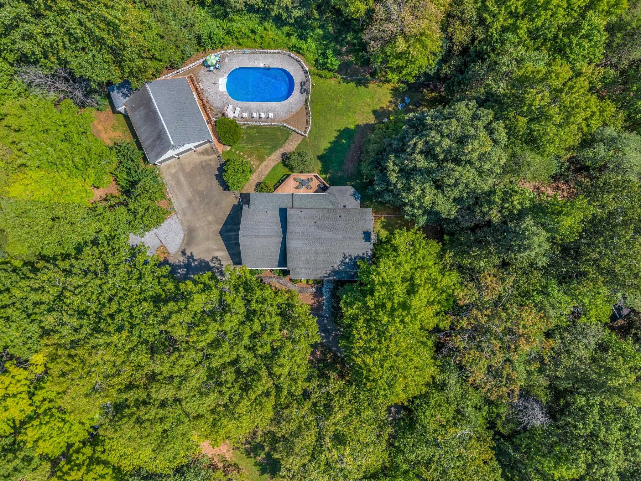 215 Hillcrest Property Photo 44