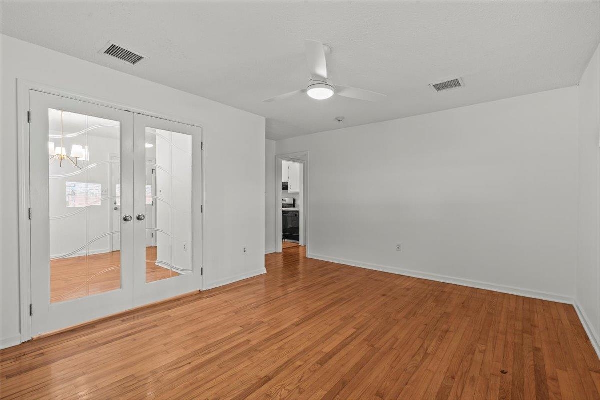 162 Lincoln Drive Property Photo 4