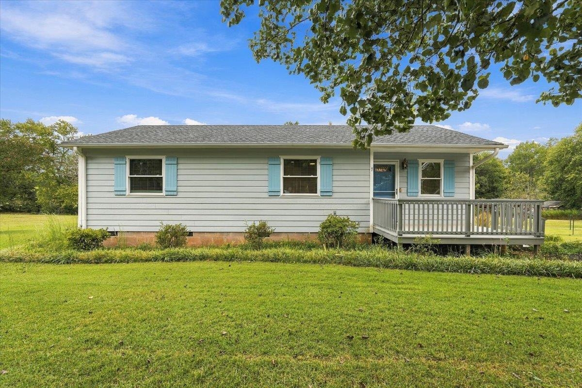 7 Belvue School Road Property Photo 1
