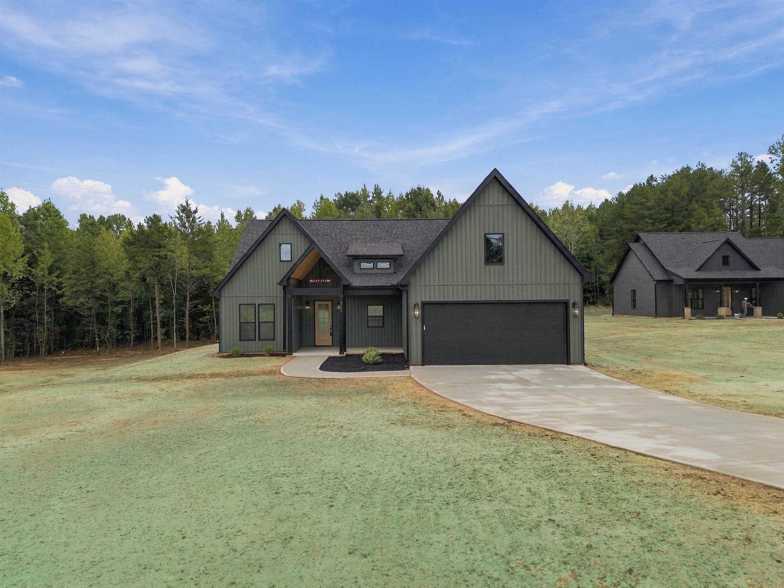 8624 Parris Bridge Road Property Photo 2