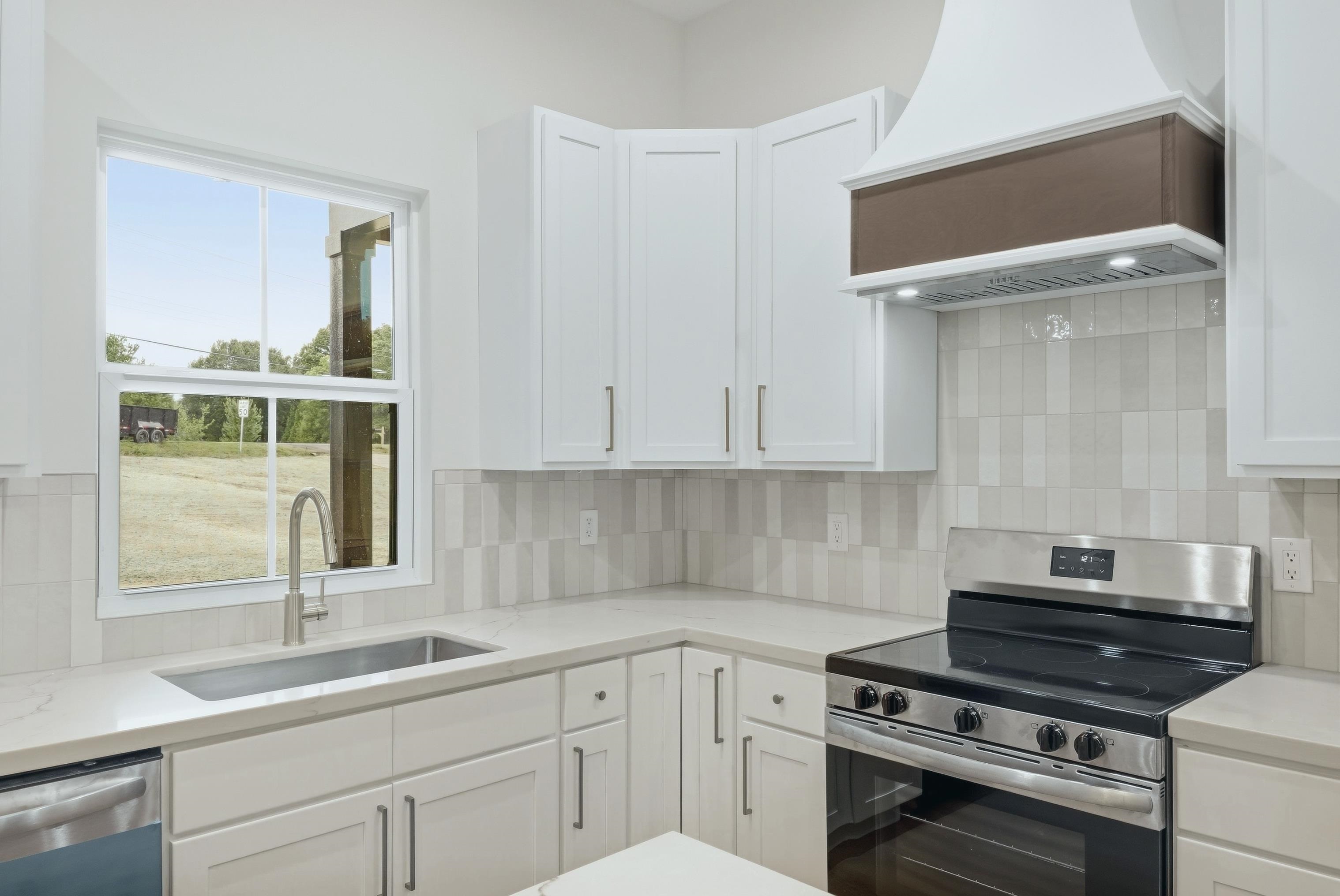 8624 Parris Bridge Road Property Photo 10