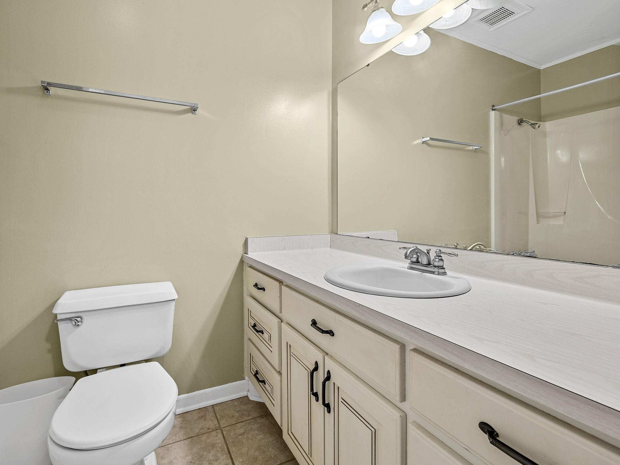128 Twin Creek Drive Property Photo 26