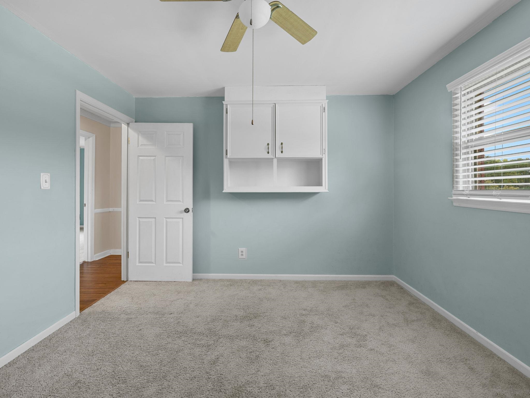 128 Twin Creek Drive Property Photo 29
