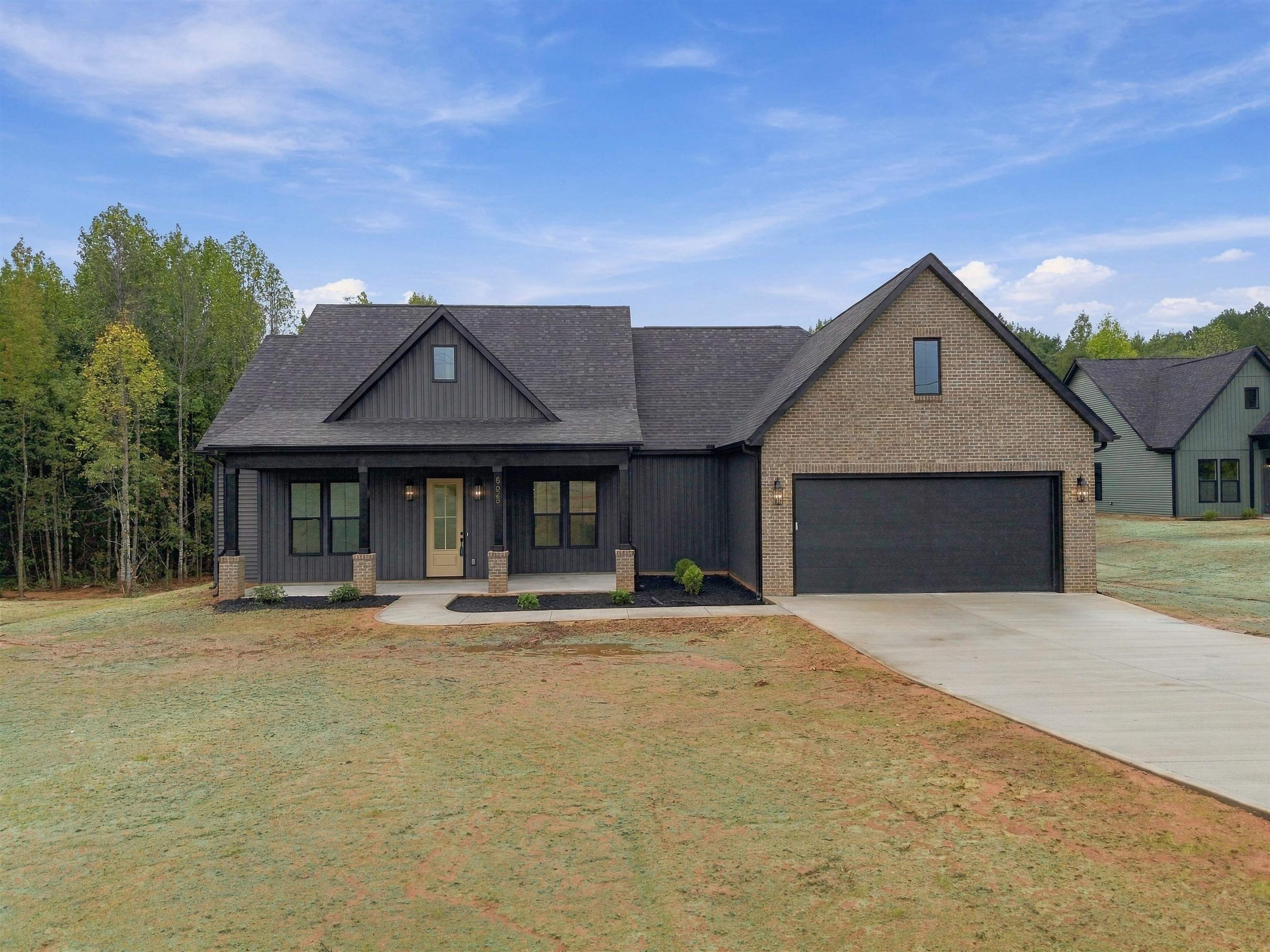 8628 Parris Bridge Road Property Photo 2