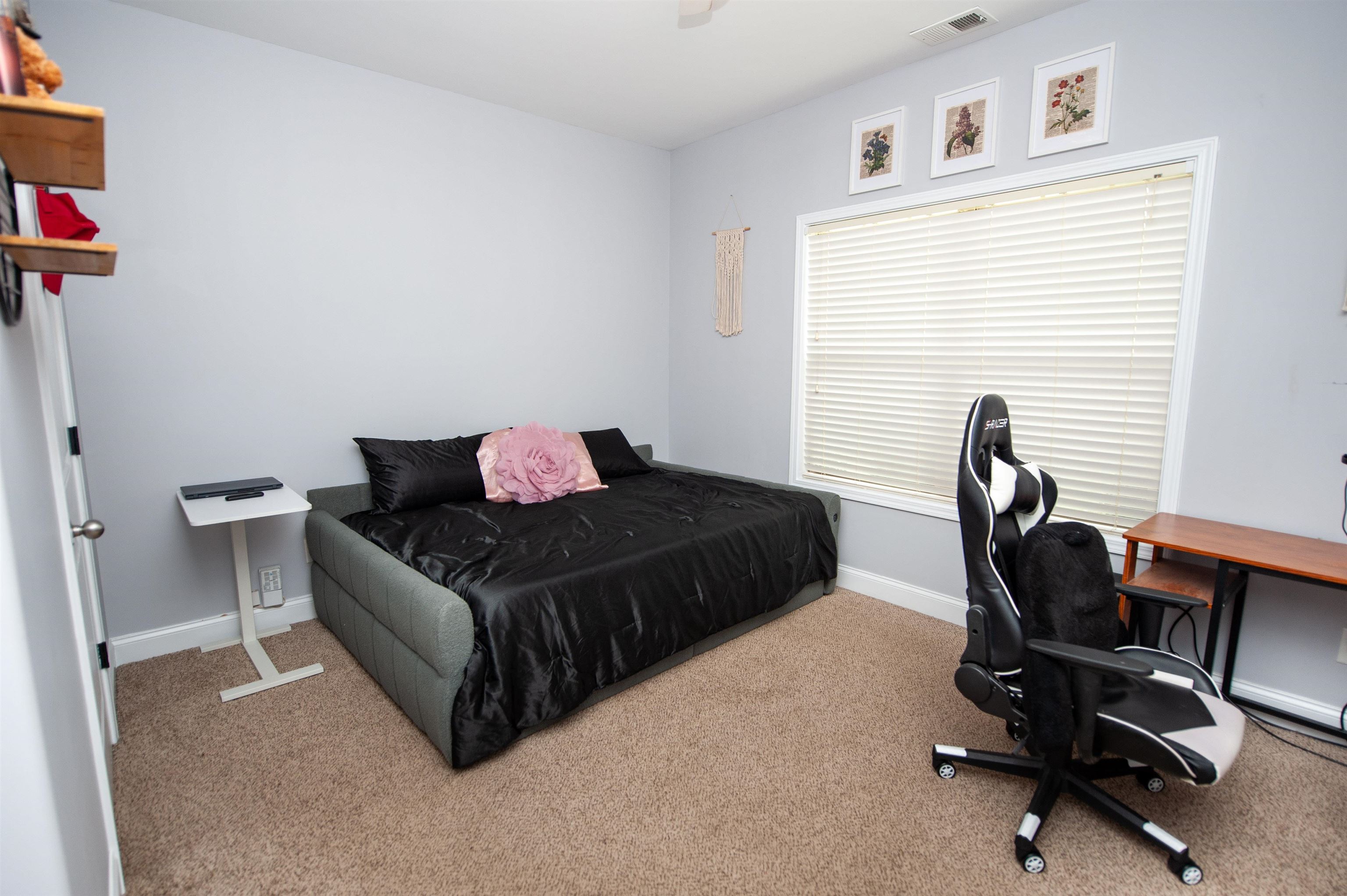109 Sabin Court Property Photo 17