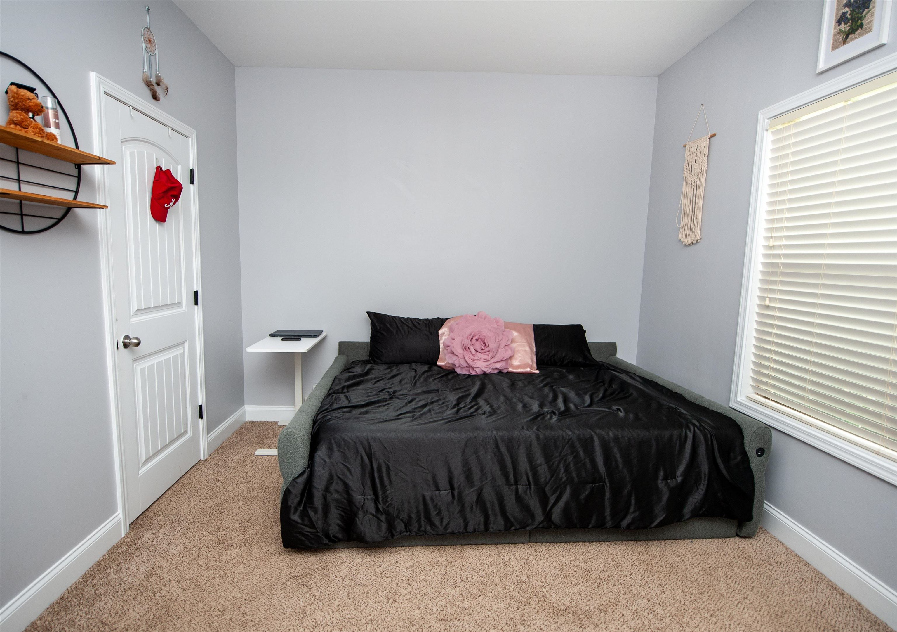 109 Sabin Court Property Photo 18