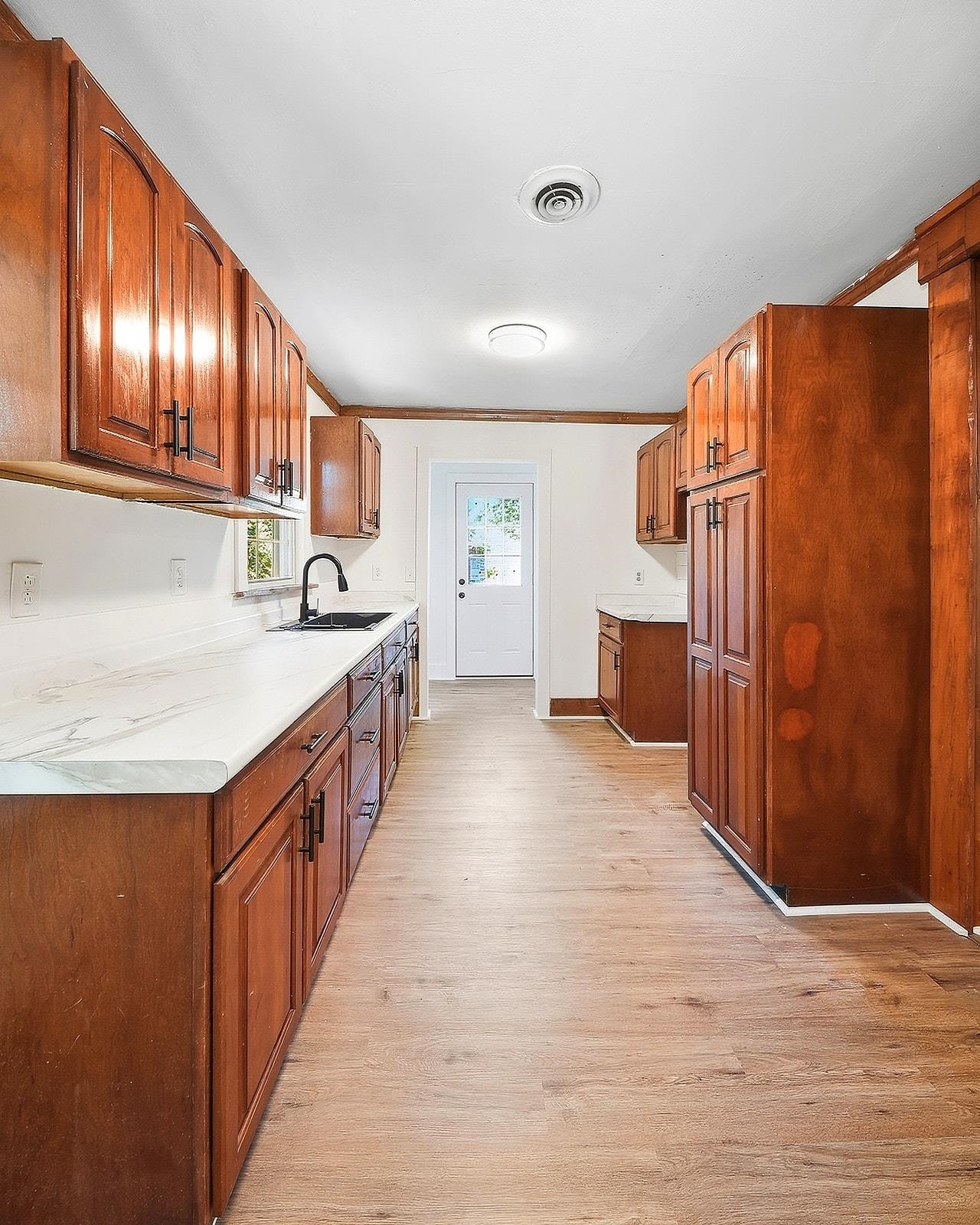 652 & 650 Union Highway Property Photo 10