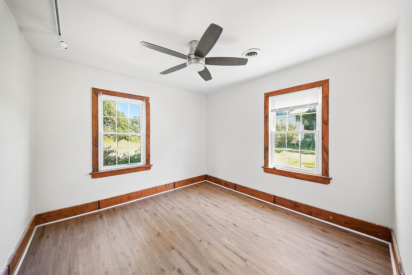 652 & 650 Union Highway Property Photo 16