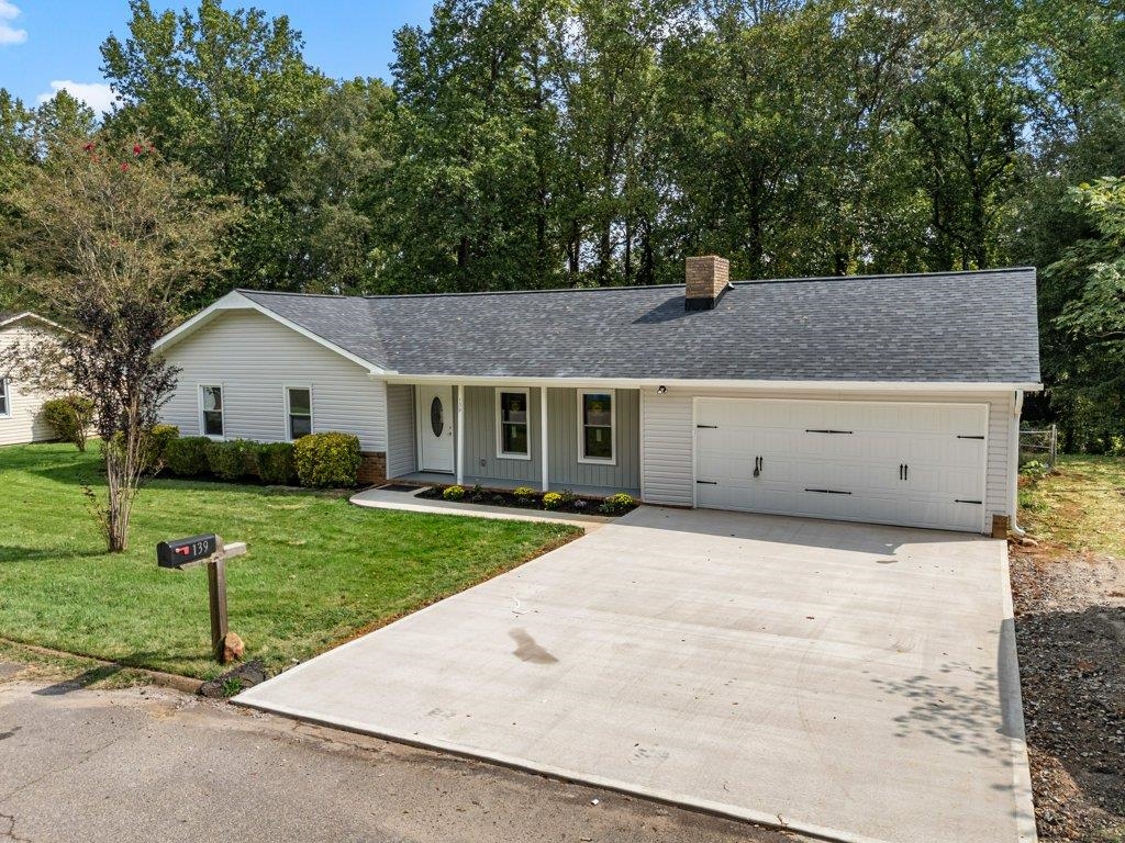 139 Willowood Drive Property Photo 2