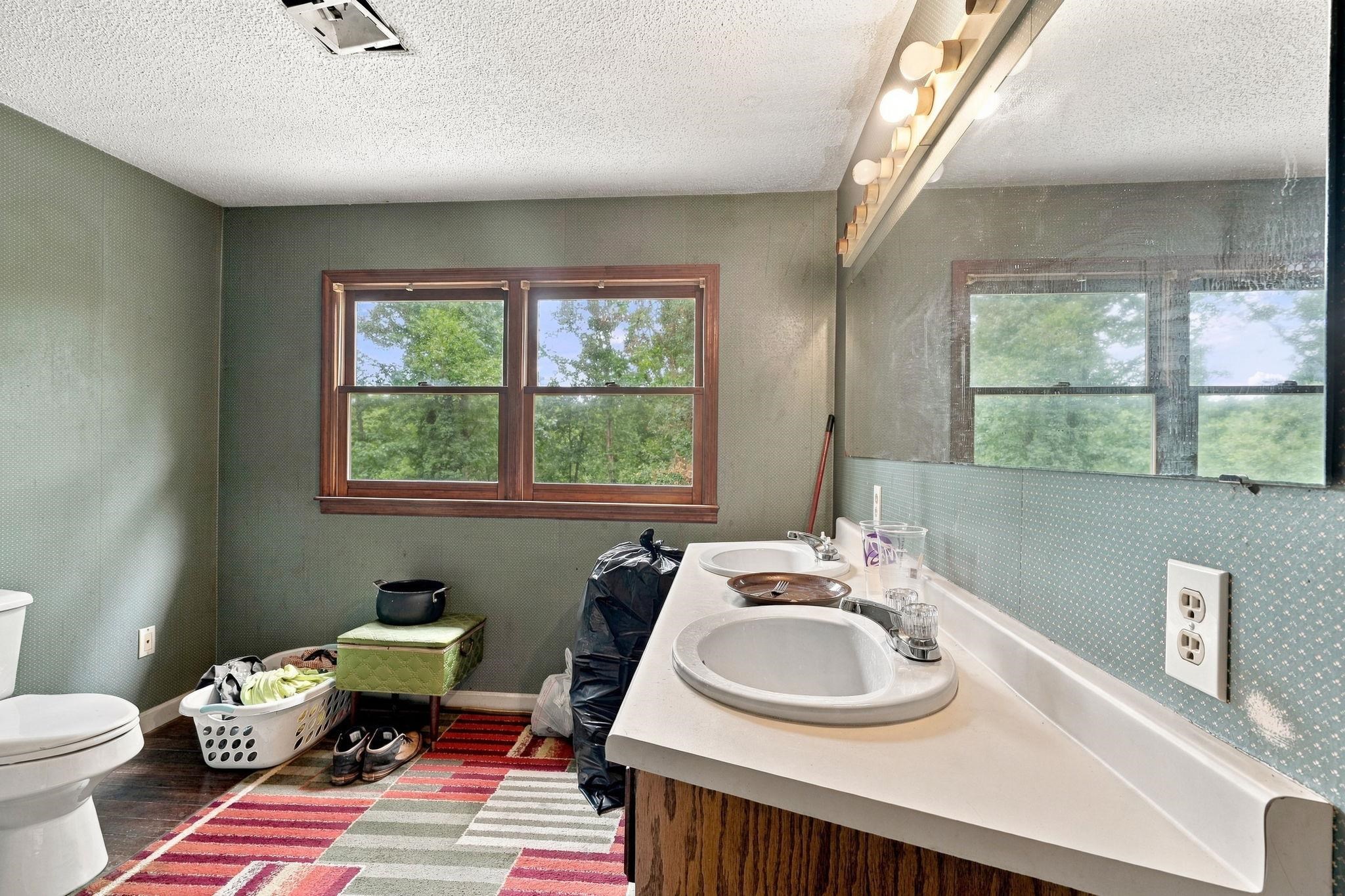 133 Pinetree Lane Property Photo 4